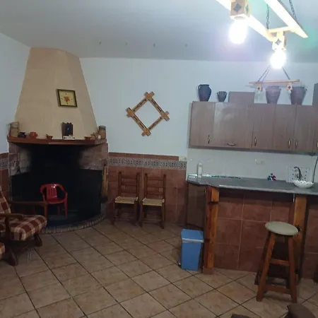 Cortijo Lagunillas * La Puerta de Segura